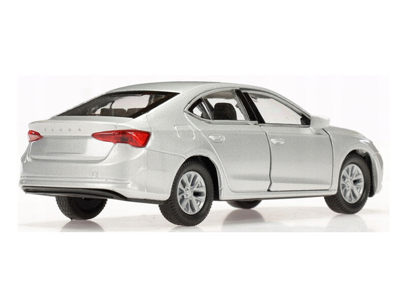 Welly Škoda Octavia IV 1:34 stříbrná